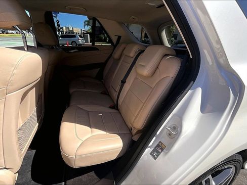 Used 2017 Mercedes-Benz GLE 43 AMG 4MATIC image 9
