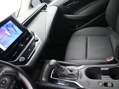 Used 2024 Toyota Corolla LE image 19