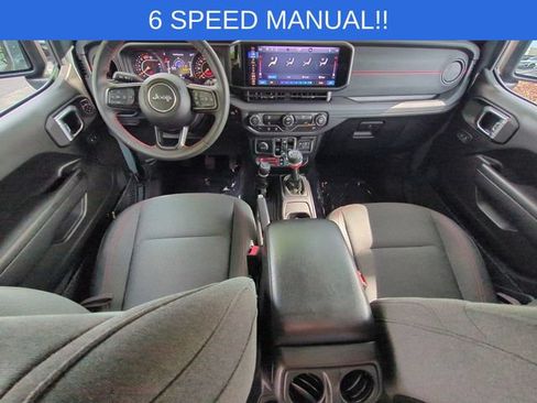 Used 2024 Jeep Wrangler Unlimited Rubicon w/ Technology Group AWD/4WD image 30