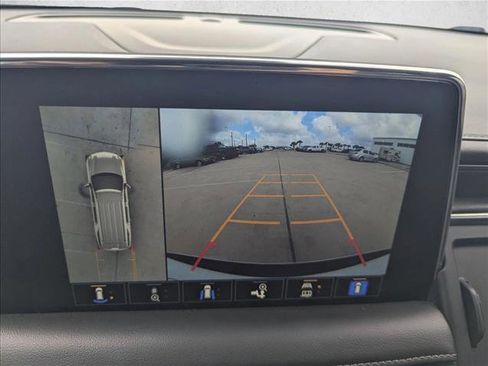 Used 2023 Chevrolet Tahoe Z71 w/ Luxury Package image 11