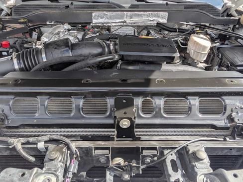 Used 2018 Chevrolet Silverado 3500 LTZ AWD/4WD image 13
