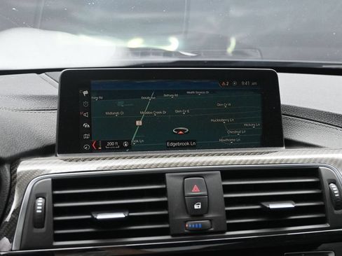 Used 2018 BMW M4 Coupe RWD image 14