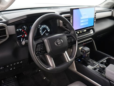 Used 2023 Toyota Tundra Limited AWD/4WD image 21