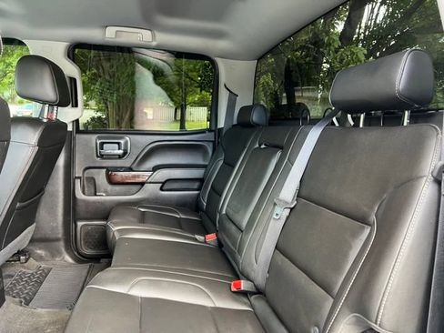 Used 2018 GMC Sierra 2500 SLT w/ Duramax Plus Package AWD/4WD image 16
