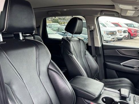 Used 2023 Acura MDX SH-AWD w/ Advance Package image 24