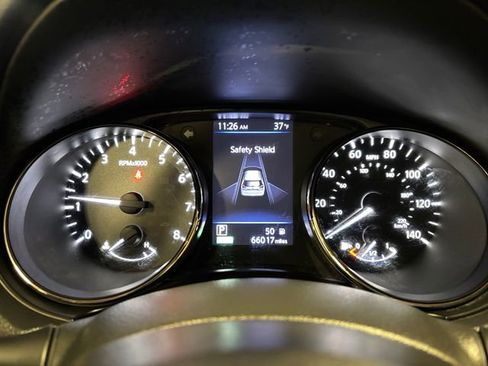 Used 2018 Nissan Rogue SL image 16