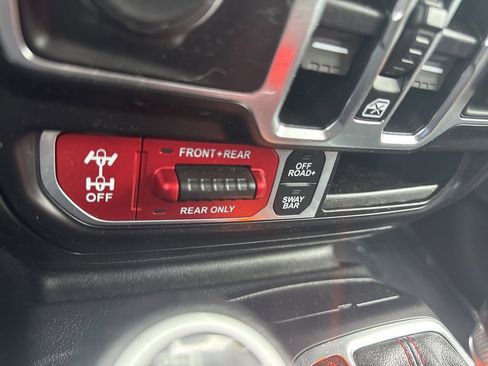 Certified 2022 Jeep Gladiator Rubicon w/ LED Lighting Group image 13