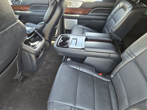Used 2023 Lincoln Navigator Reserve image 40