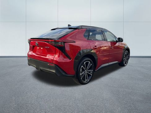 Used 2024 Toyota bZ4X Limited image 5