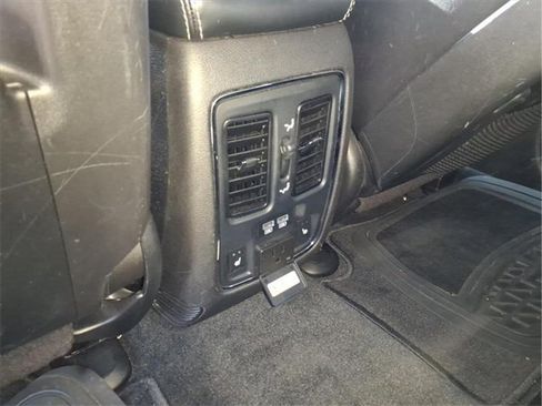 Used 2014 Jeep Grand Cherokee Limited w/ Trailer Tow Group IV image 15