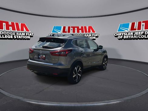 Used 2022 Nissan Rogue Sport SL AWD/4WD image 8