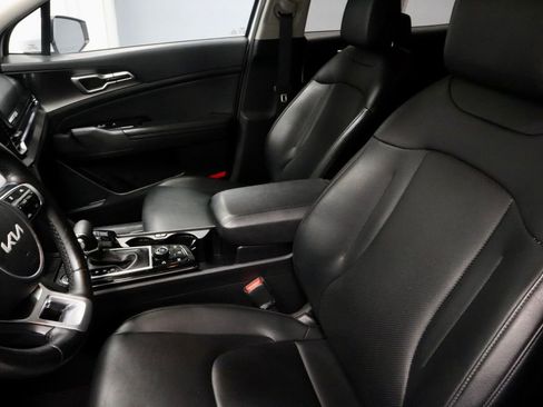 Used 2023 Kia Sportage EX image 27