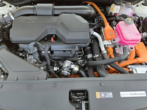 New 2025 Kia Sportage EX image 20