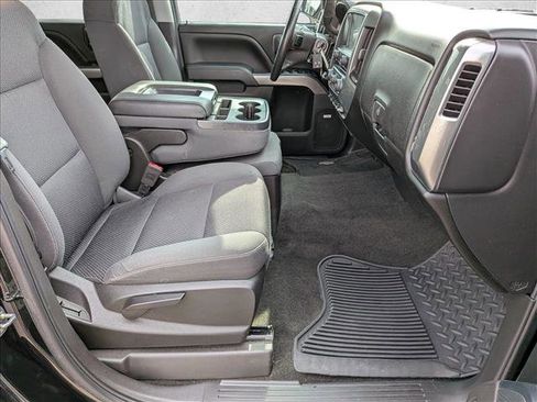 Used 2018 Chevrolet Silverado 1500 LT w/ Texas Edition image 20