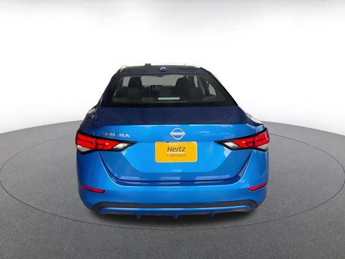 Used 2025 Nissan Sentra SV FWD image 10