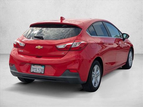 Used 2017 Chevrolet Cruze LT w/ Sun And Sound Package FWD image 5