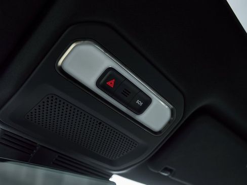 Used 2025 Rivian R1S Adventure image 86