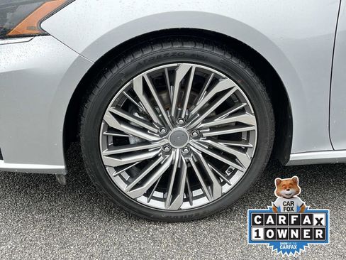 Used 2023 Nissan Altima 2.5 SL image 11