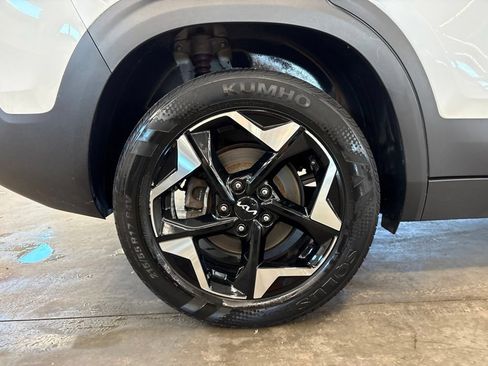 Certified 2024 Kia Seltos EX AWD/4WD image 31