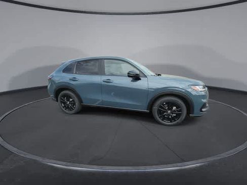 New 2026 Honda HR-V Sport image 9