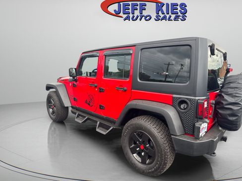 Used 2017 Jeep Wrangler Unlimited Sport w/ Connectivity Group AWD/4WD image 7