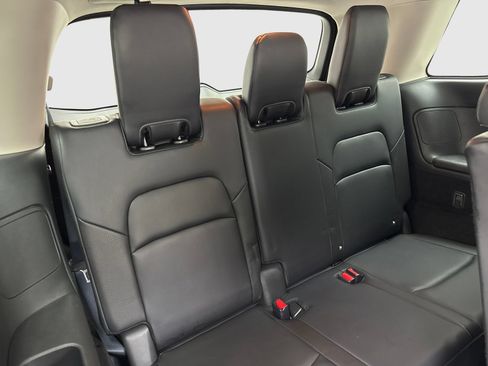 Used 2022 Nissan Pathfinder SL FWD image 47