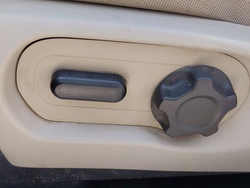 Used 2015 Ford Explorer FWD image 22