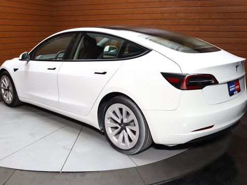 Used 2023 Tesla Model 3 Standard Range image 41