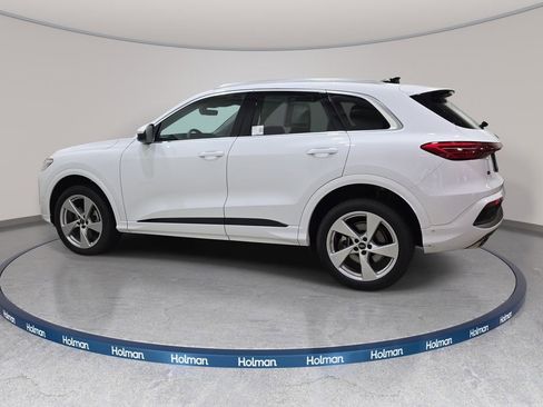 Certified 2025 Audi Q5 Premium w/ Premium Plus AWD/4WD image 9