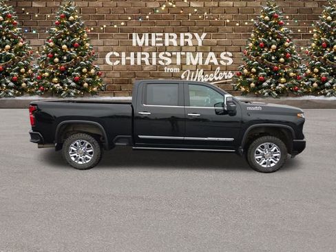 Used 2024 Chevrolet Silverado 3500 High Country w/ High Country Premium Package image 7