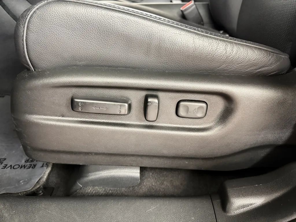 Used 2023 Honda Passport EX-L image 14