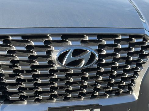 Used 2022 Hyundai Palisade SEL w/ Premium Package FWD image 9