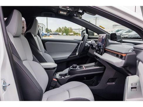 New 2026 Subaru Uncharted AWD image 11