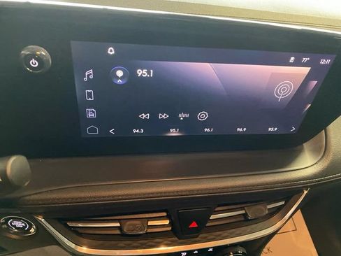 Certified 2024 Buick Encore GX Preferred w/ Comfort Package FWD image 22