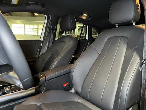 Certified 2025 Mercedes-Benz GLA 250 4MATIC image 22