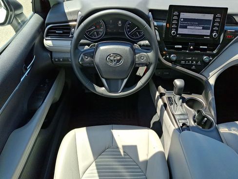 Certified 2022 Toyota Camry SE AWD/4WD image 14