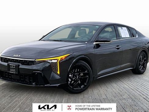 Certified 2025 Kia K4 GT-Line Turbo image 1