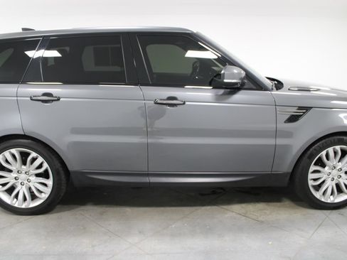 Used 2017 Land Rover Range Rover Sport SE AWD/4WD image 11