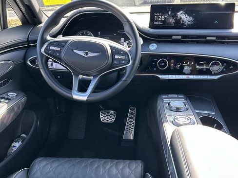 Used 2025 Genesis GV70 3.5T Sport w/ Sport Advanced Package AWD/4WD image 27
