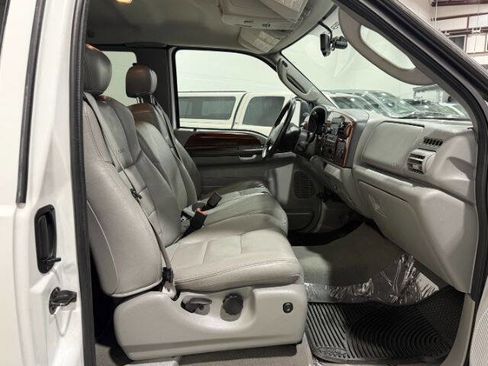 Used 2007 Ford F350 XLT image 17