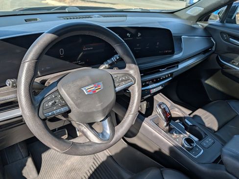 Certified 2024 Cadillac XT4 Sport AWD/4WD image 35