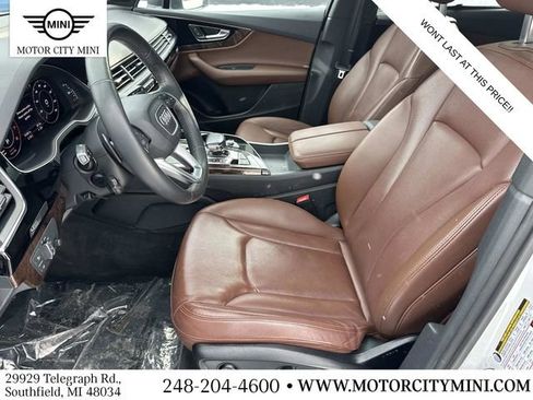 Used 2018 Audi Q7 3.0T Premium Plus w/ Premium Plus Package image 23