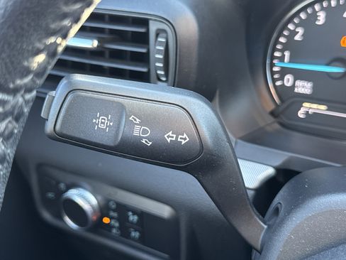 Used 2020 Ford Explorer XLT image 16