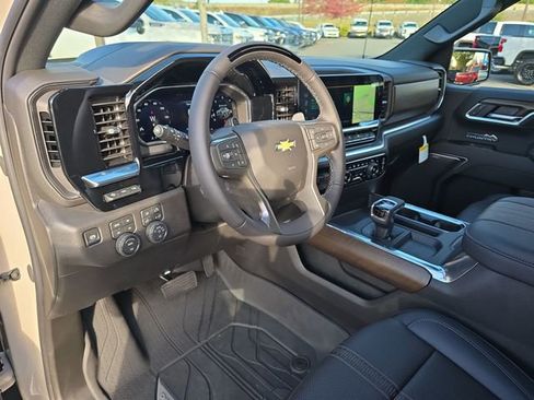 New 2026 Chevrolet Silverado 1500 High Country image 10