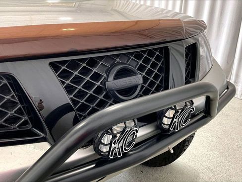 Used 2013 Nissan Frontier SV image 7