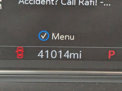 Used 2022 GMC Sierra 2500 Denali w/ Denali Black Diamond Edition image 26