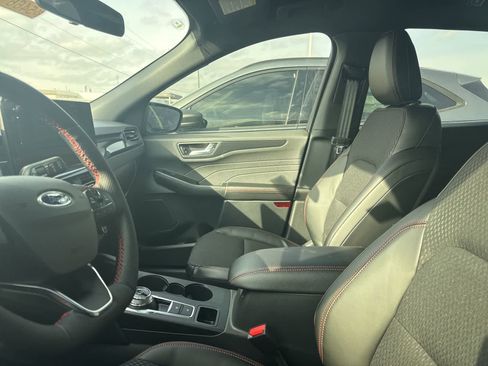 New 2026 Ford Escape ST-Line w/ Tech Pack #1 image 28