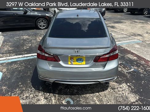 Used 2017 Honda Accord Sport image 9
