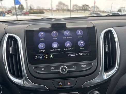 Used 2024 Chevrolet Equinox LT image 25