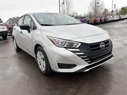 Used 2023 Nissan Versa S w/ Trunk Package image 2